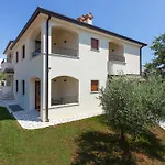 Birikina With Pool *