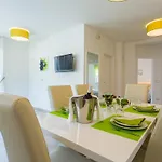 Birikina With Pool * פורץ