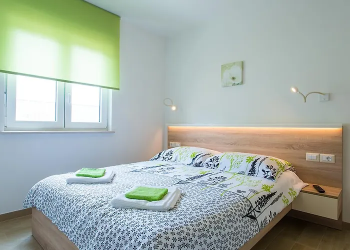 Birikina With Pool Appartement