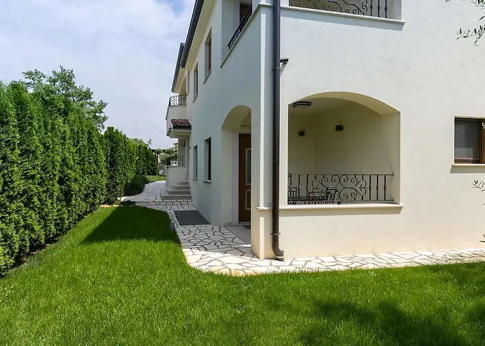 Appartement Birikina With Pool