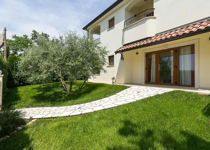 Birikina With Pool Appartement *