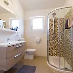 Birikina Apartman Porec