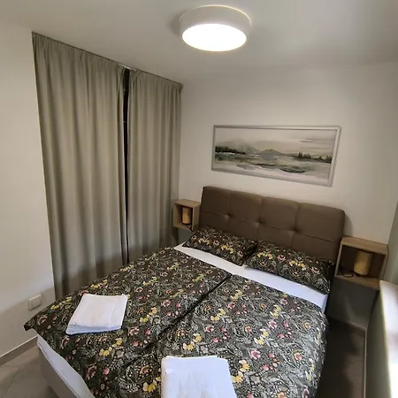 Apartment Birikina *