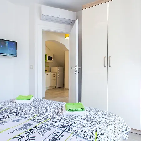 Apartment Birikina *