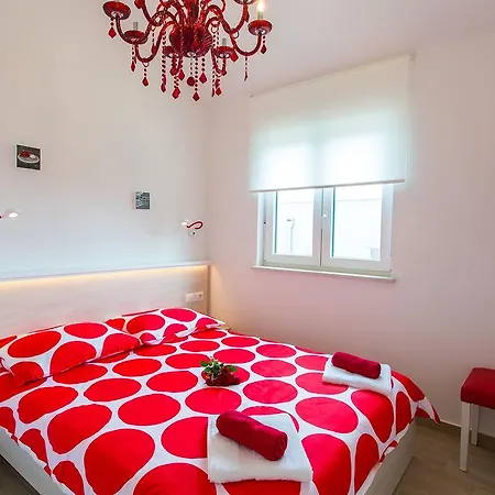 Birikina With Pool Apartamento Poreč