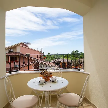 Apartment Birikina *