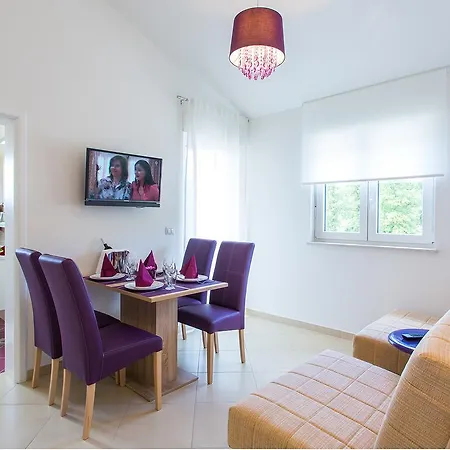 Apartment Birikina *