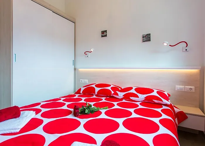 Apartman Birikina With Pool