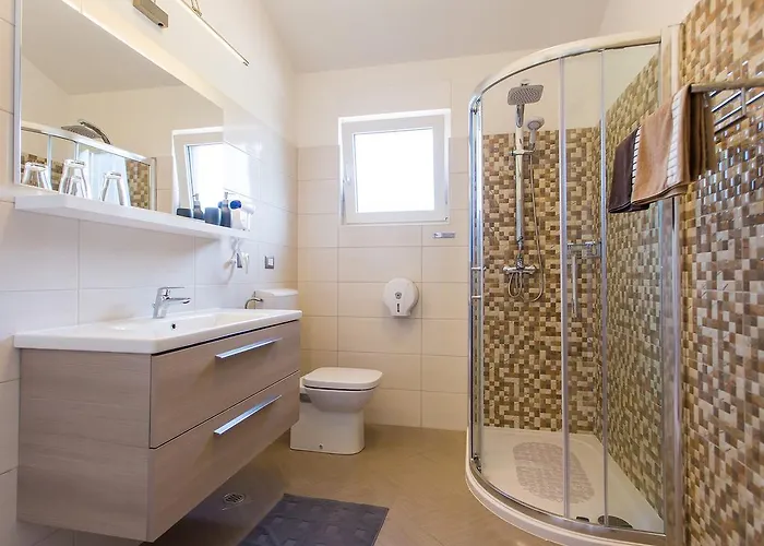 Birikina With Pool Apartman Poreč