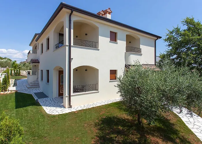 Birikina With Pool *